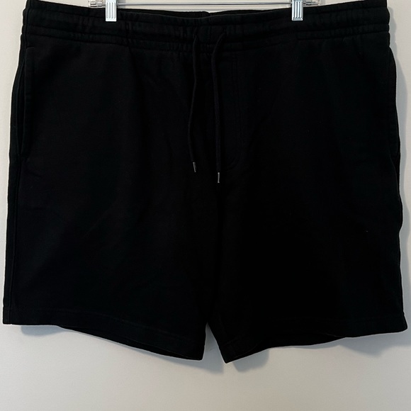 Bundle of three knit shorts. - Picture 8 of 14